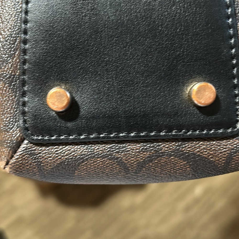 Coach Purse - Picture 8 of 10